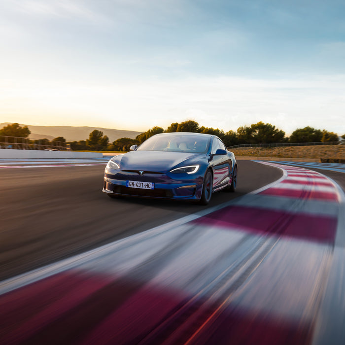 Elon Musk Loves The Rivalry Between Tesla Model S Plaid And Porsche Taycan