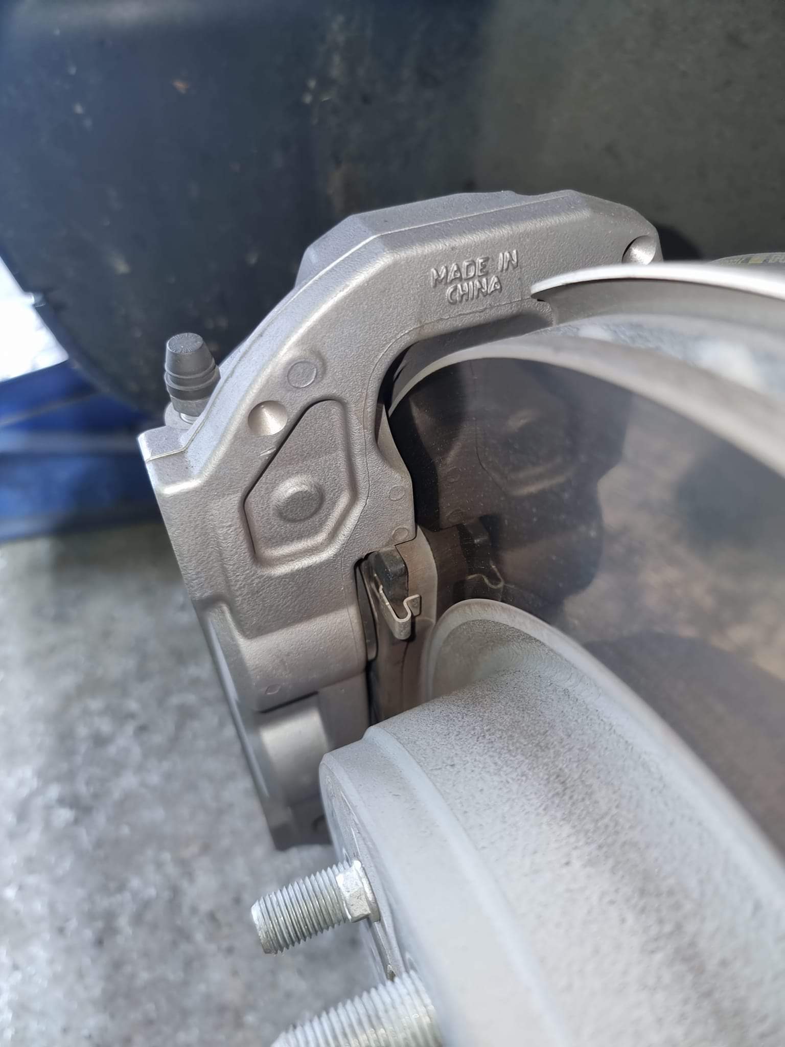 Tesla Model 3 Shows Insane Brake Pad Condition After 235k km On The Road