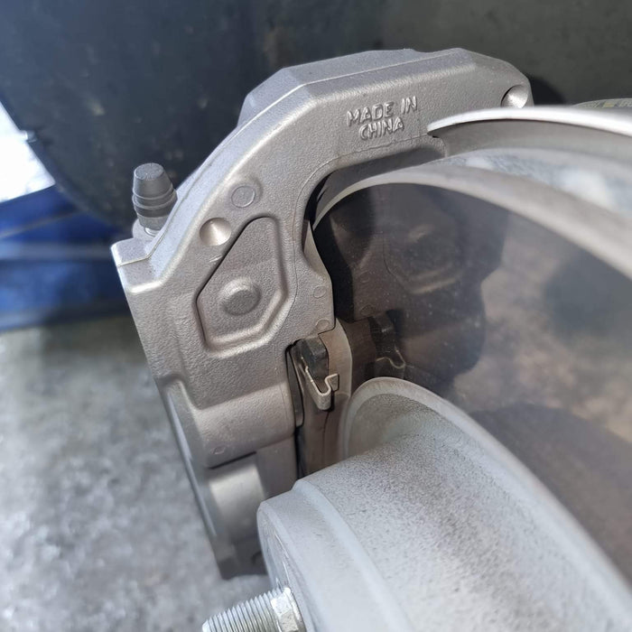 Tesla Model 3 Shows Insane Brake Pad Condition After 235k km On The Road